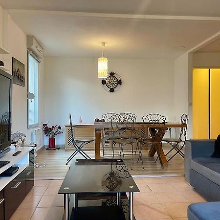 L'Appartement Michelet - Parking Prive Et Gratuit - 2Km Cite Medievale Carcassone Kültér fotó