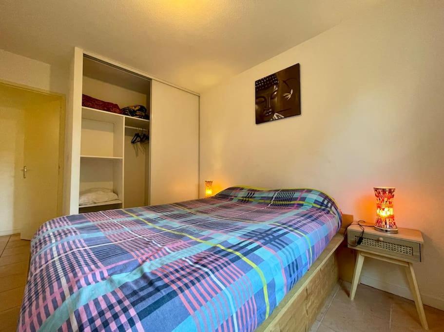 L'Appartement Michelet - Parking Prive Et Gratuit - 2Km Cite Medievale Carcassone Kültér fotó